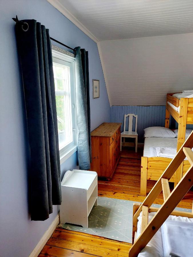 Solrik Beliggenhet I Lofotens Storste Fiskevaer Villa Ballstad Exterior photo