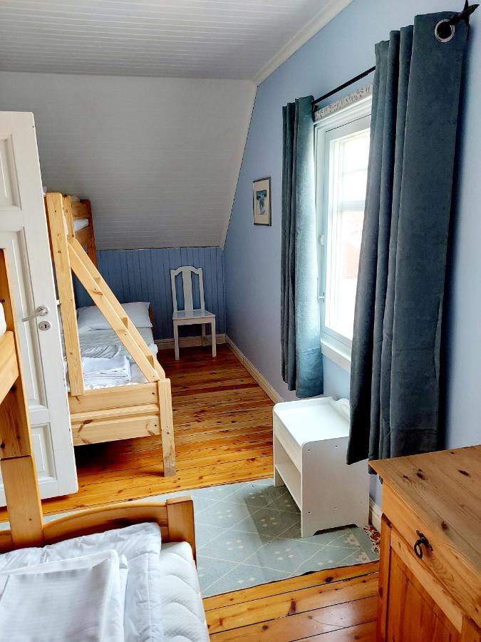 Solrik Beliggenhet I Lofotens Storste Fiskevaer Villa Ballstad Exterior photo